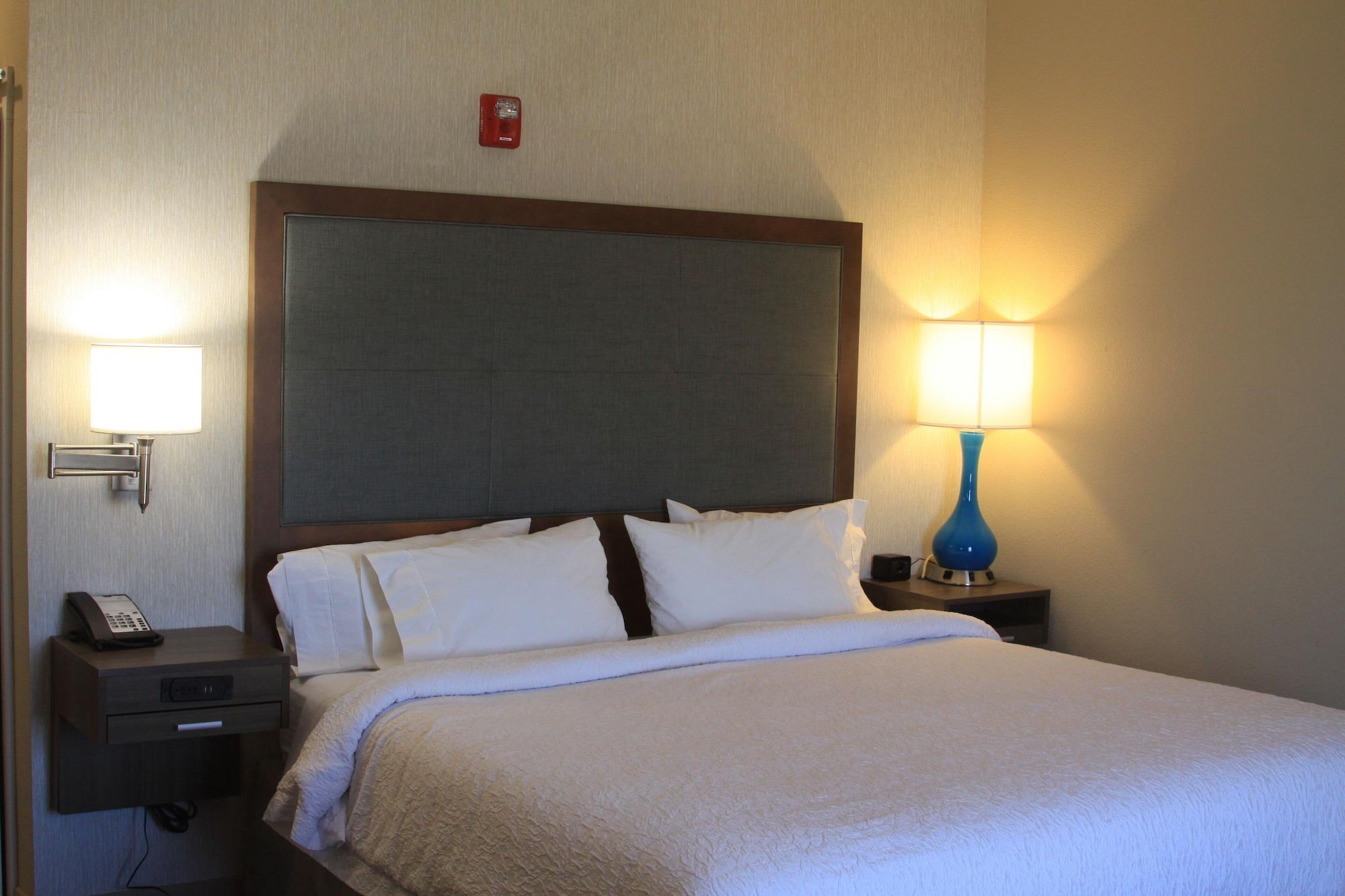 Hampton Inn 프랫 외부 사진