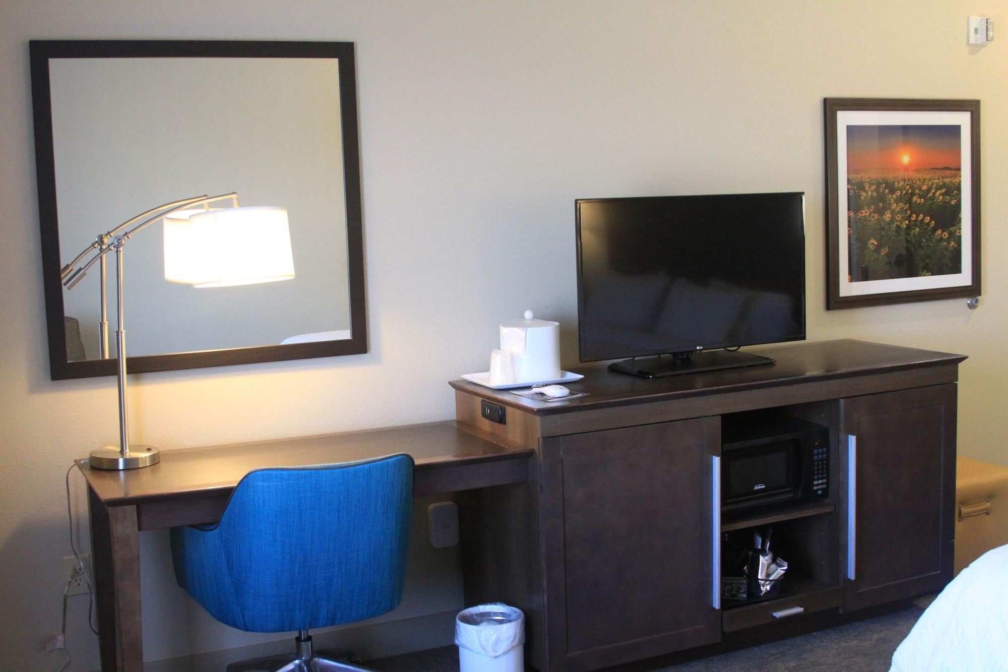 Hampton Inn 프랫 외부 사진
