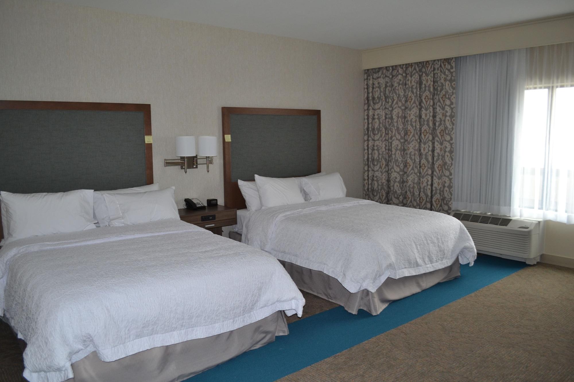 Hampton Inn 프랫 외부 사진