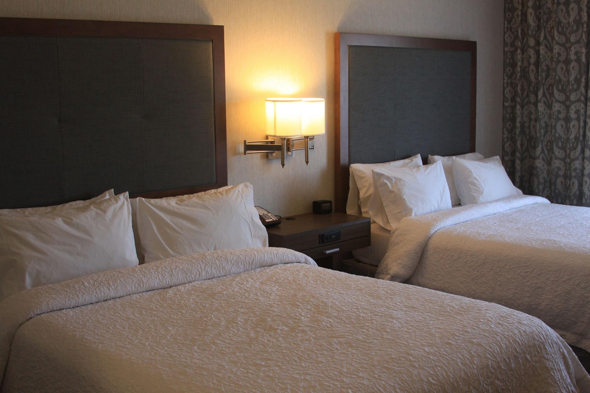 Hampton Inn 프랫 외부 사진