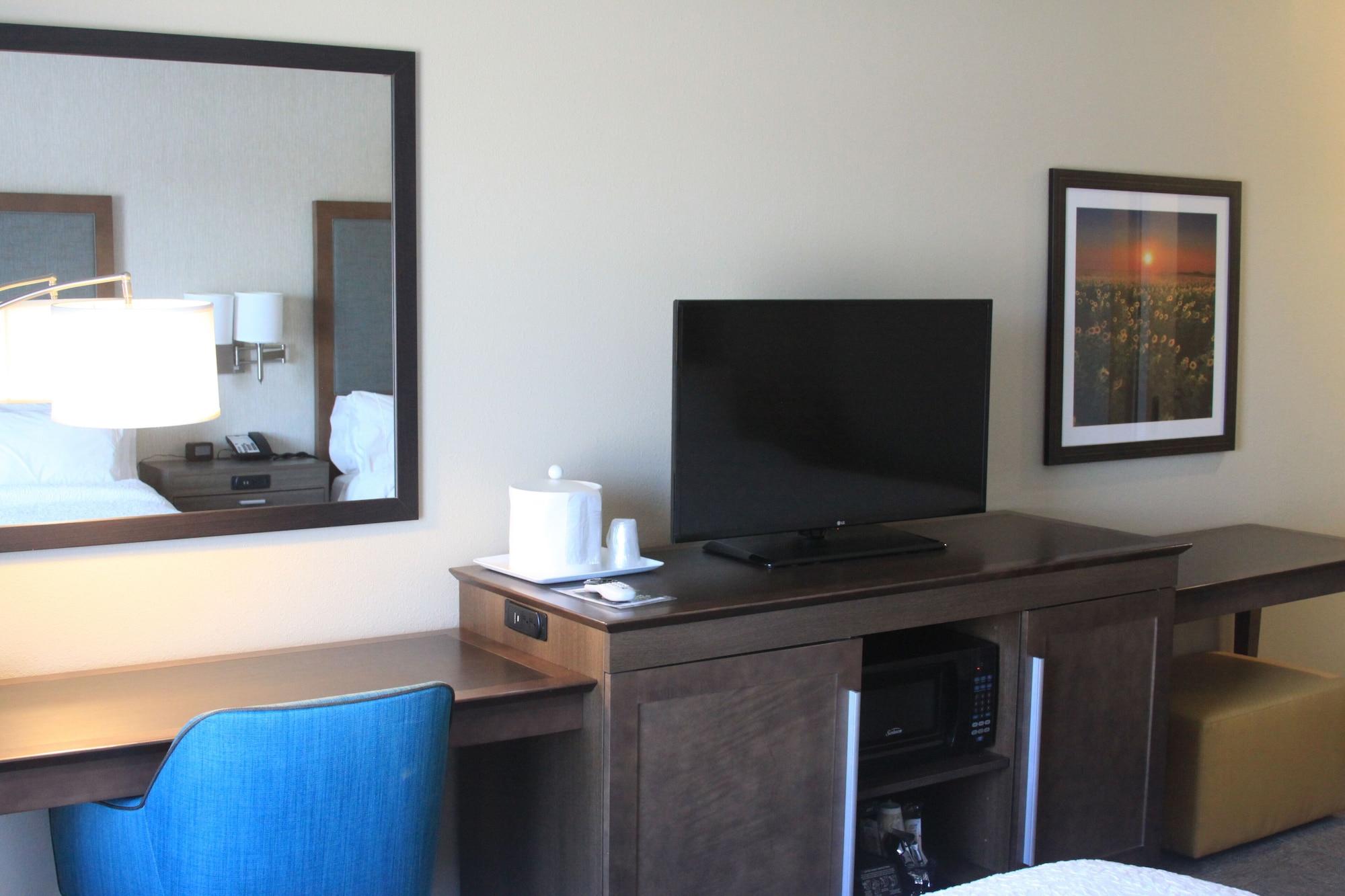 Hampton Inn 프랫 외부 사진