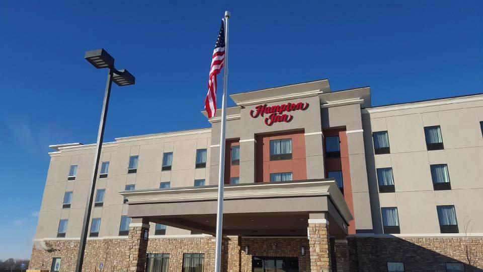 Hampton Inn 프랫 외부 사진