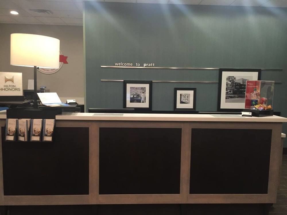 Hampton Inn 프랫 외부 사진